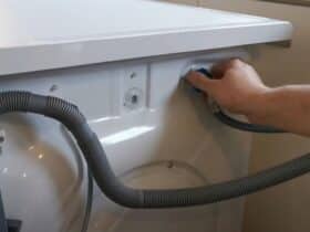 How-to-disconnect-a-washing-machine